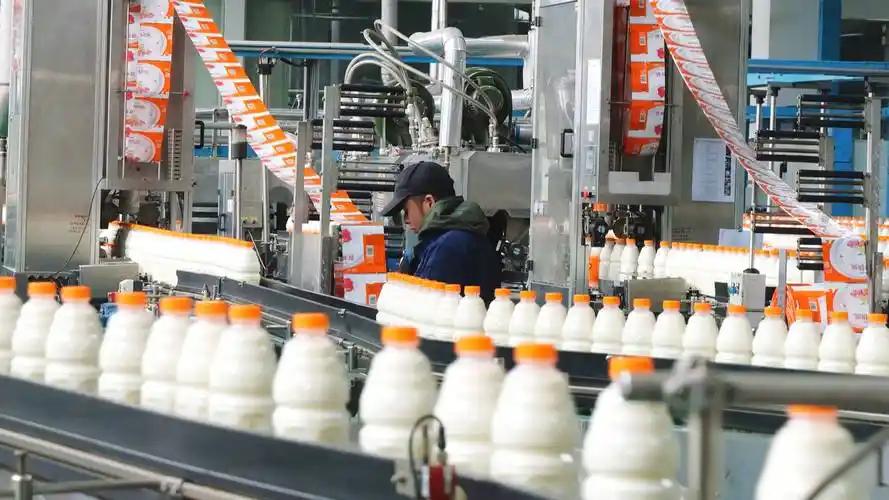 營養(yǎng)快線生產(chǎn)線